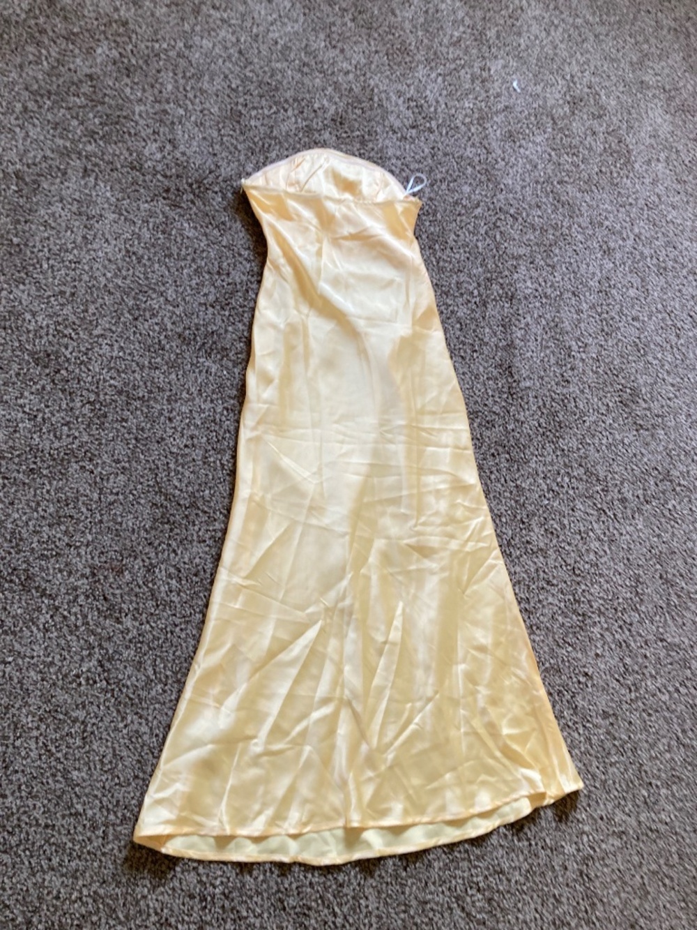 Yellow Satin Strapless dress - Picture 3 of 4